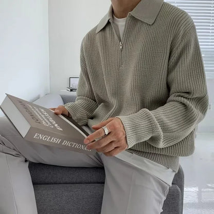 Loose fit, high-end feel — your go-to knit this season.