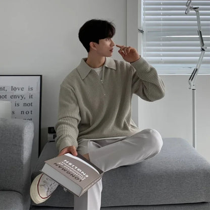 Loose fit, high-end feel — your go-to knit this season.